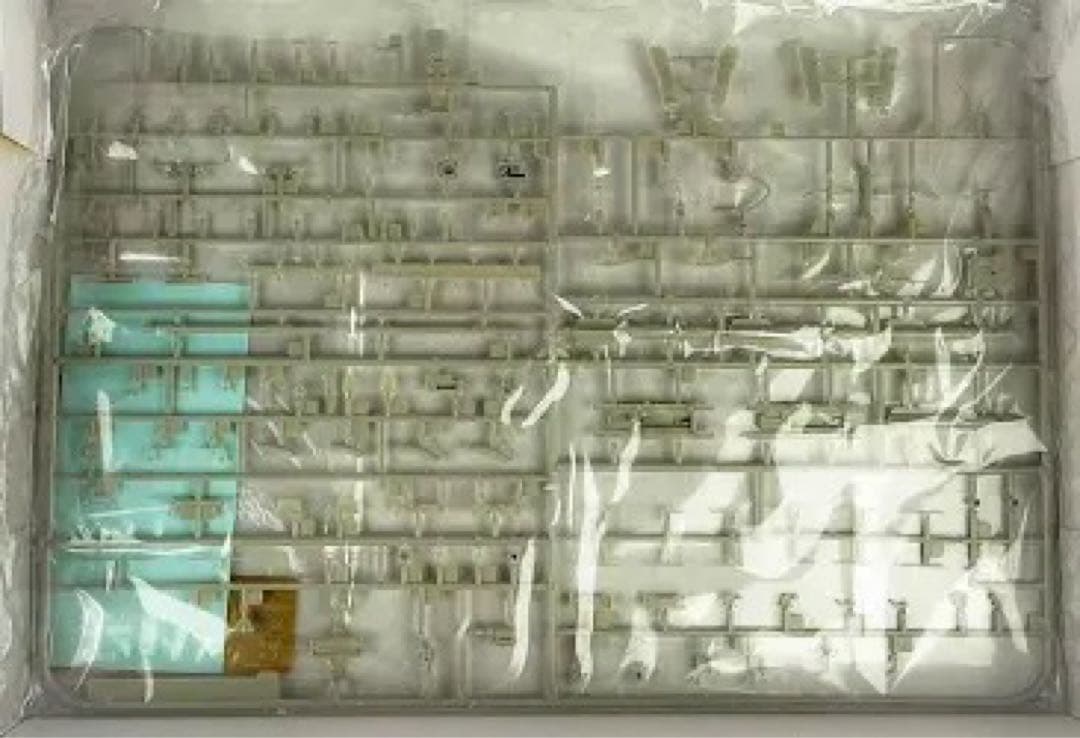 AH-6J/MH-6J 1/35スケールモデル/フィギュア6体付