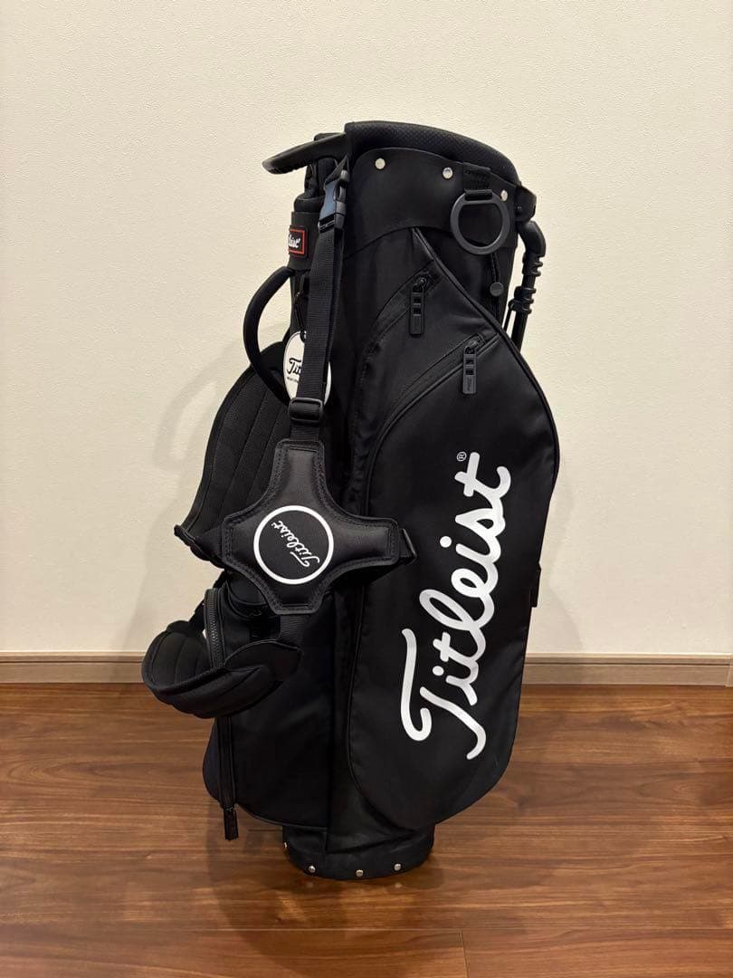 美品　Titleist スタンドバッグ プレーヤーズ4 ブラック