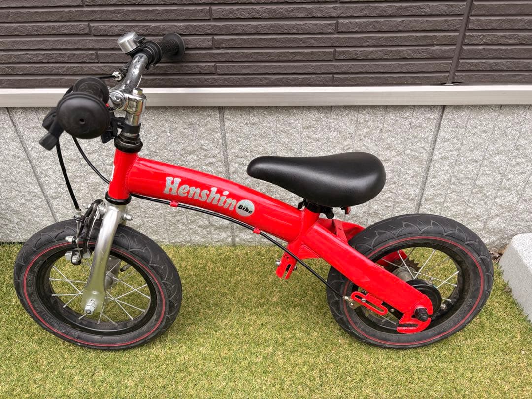 《送料込み》へんしんバイク 12インチ　赤