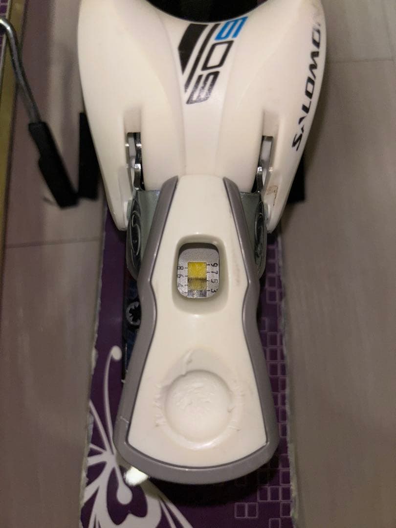 し*る様 SALOMON ショートスキー板　バインディング付き　大人用　100c