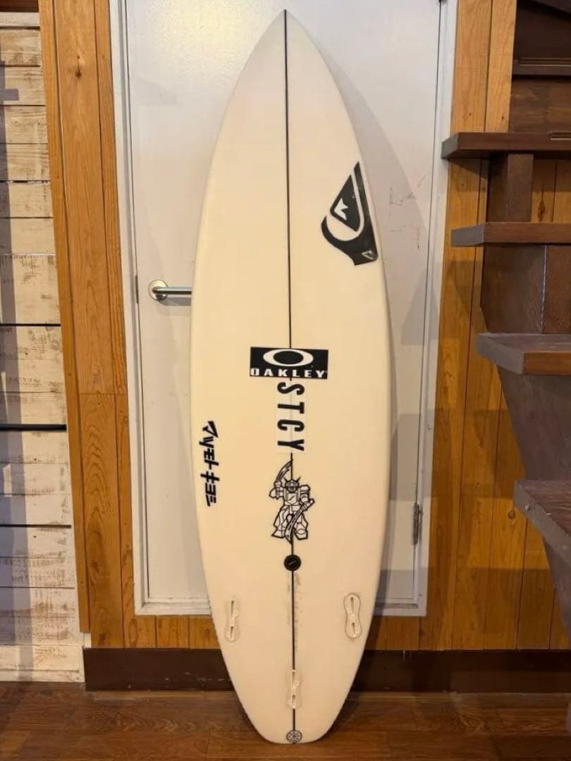 STCY(ステーシーサーフボード)グリズリー　ショートボード　フィン付