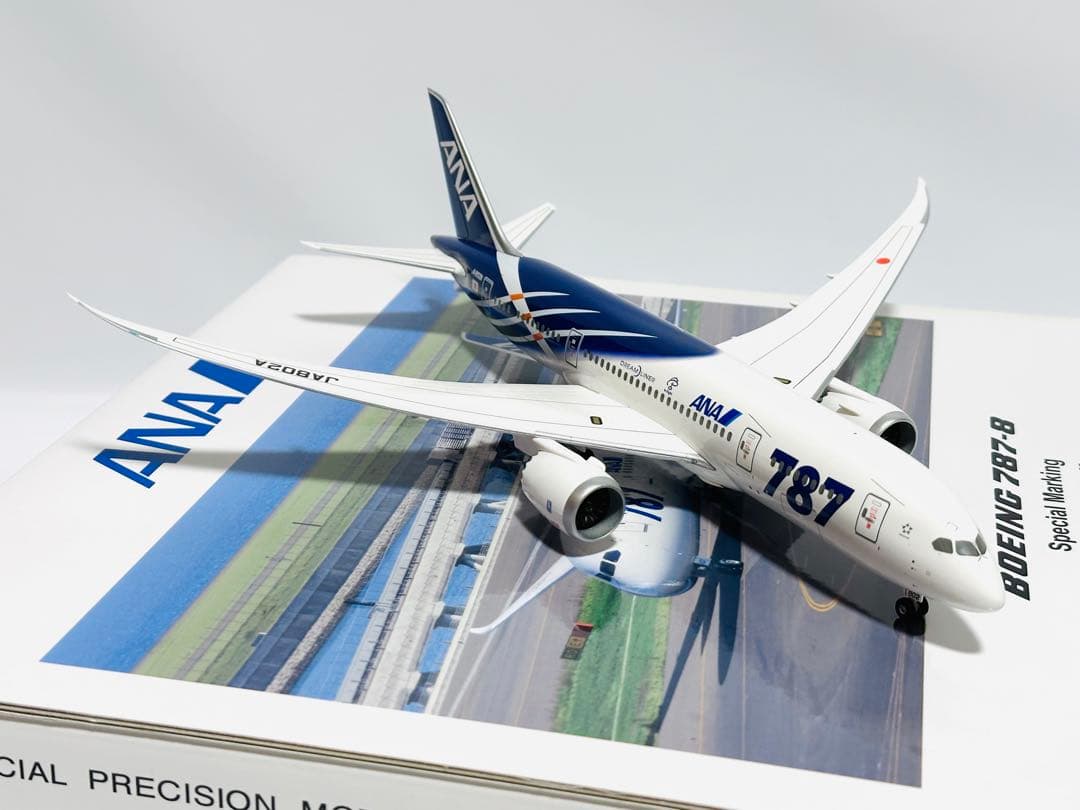 全日空商事 1/200 ANA B787-8 特別塗装 NH20051