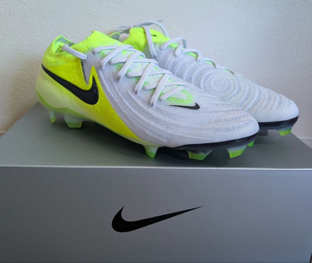 ナイキファントムGX2 エリート FG 25.5cm