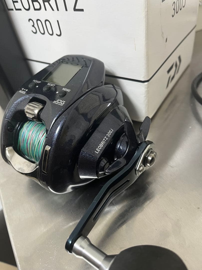 【ほぼ新品・値下げ交渉あり】ダイワ レオブリッツ300J 電動リール