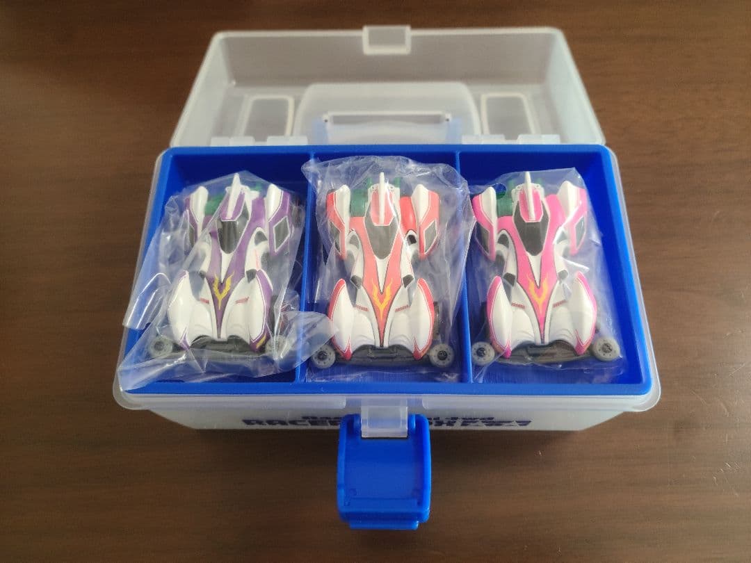 トミカプレミアム　アンリミテッド　ミニ四駆　レーサーズボックス　開封品