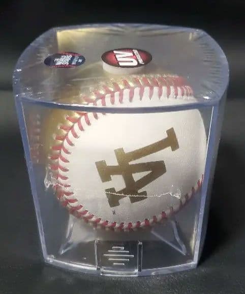 2024年ワールドシリーズ公式ボール　優勝記念球