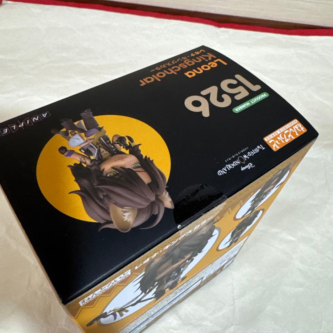 新品未使用 ねんどろいど ツイステ レオナ 特典缶バッジ付き