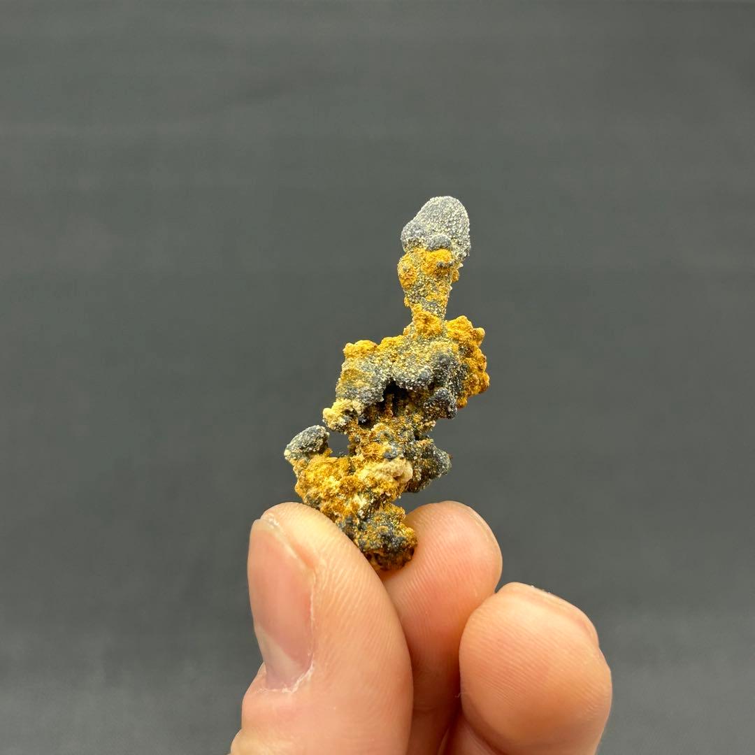 【原石】ロマネカイト&ゲーサイト ハンガリー産