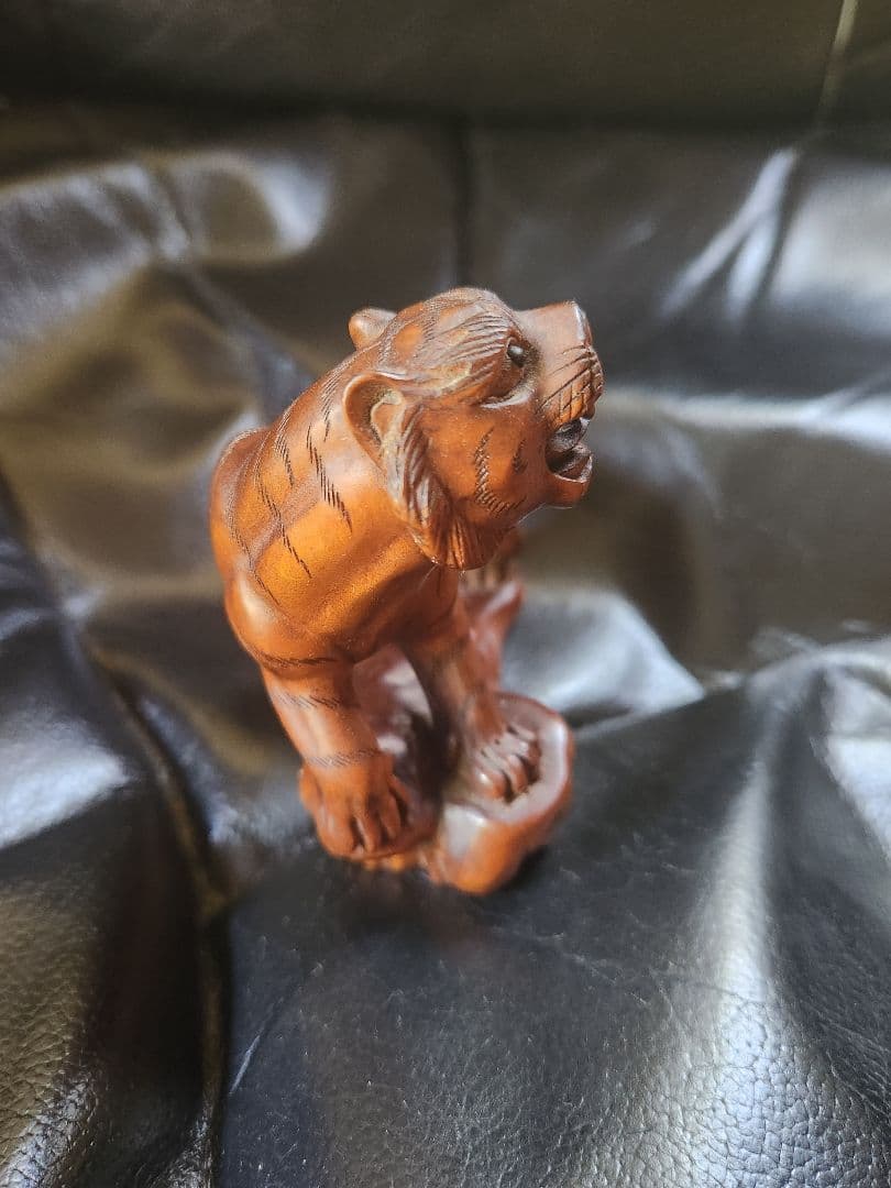 木彫り　虎　骨董