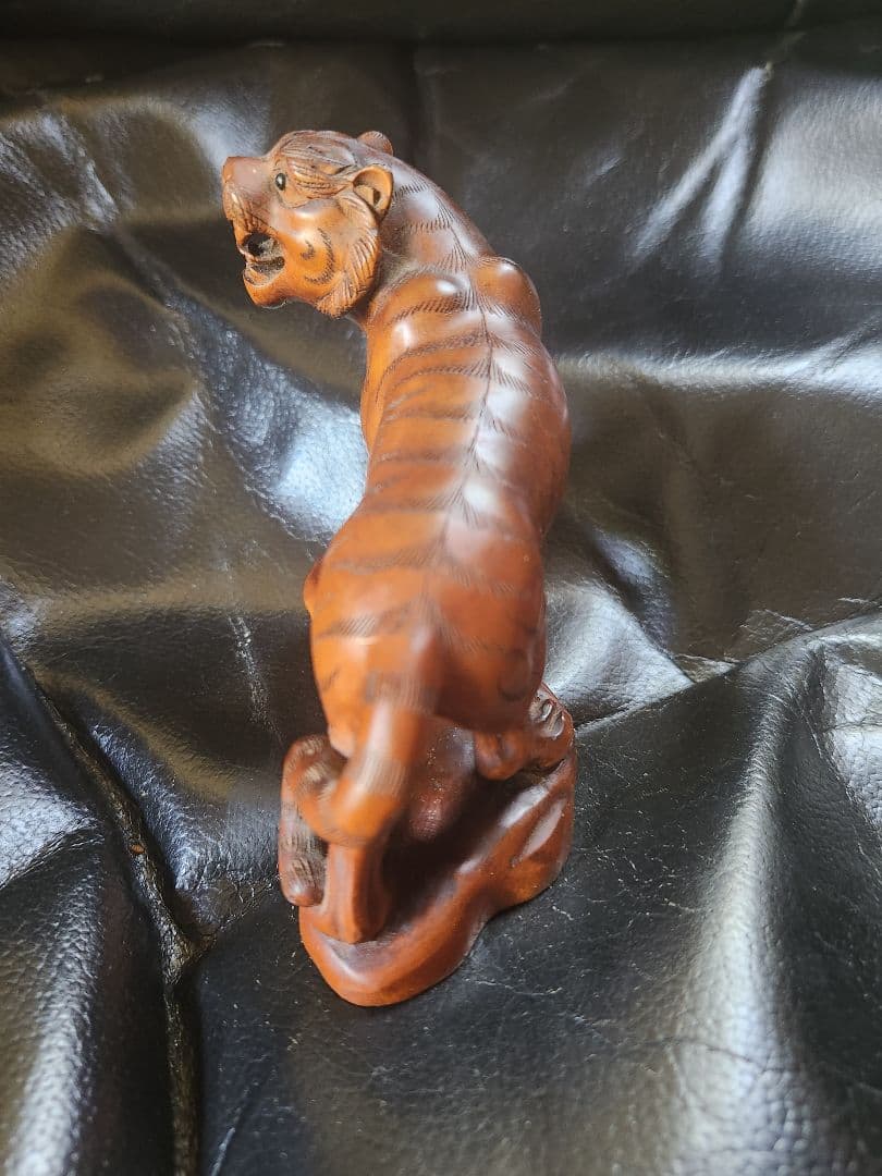 木彫り　虎　骨董