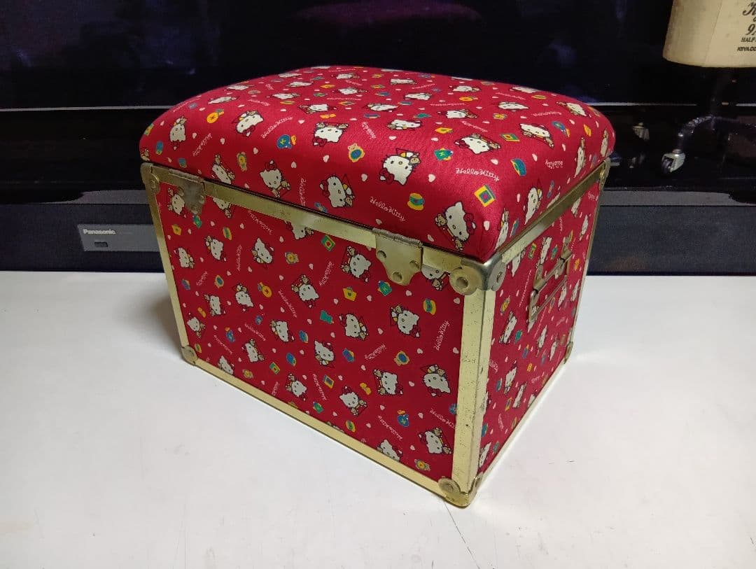 希少　1970's　初代　ハローキティ　コレクション　　ボックス　スツール
