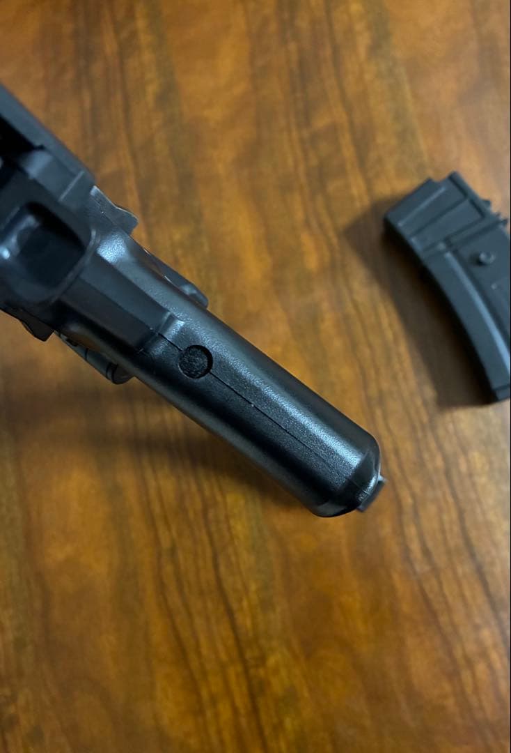 未使用　東京マルイ カスタム品 G36C 電動ガン　金属ピニオンギア　マガジン2