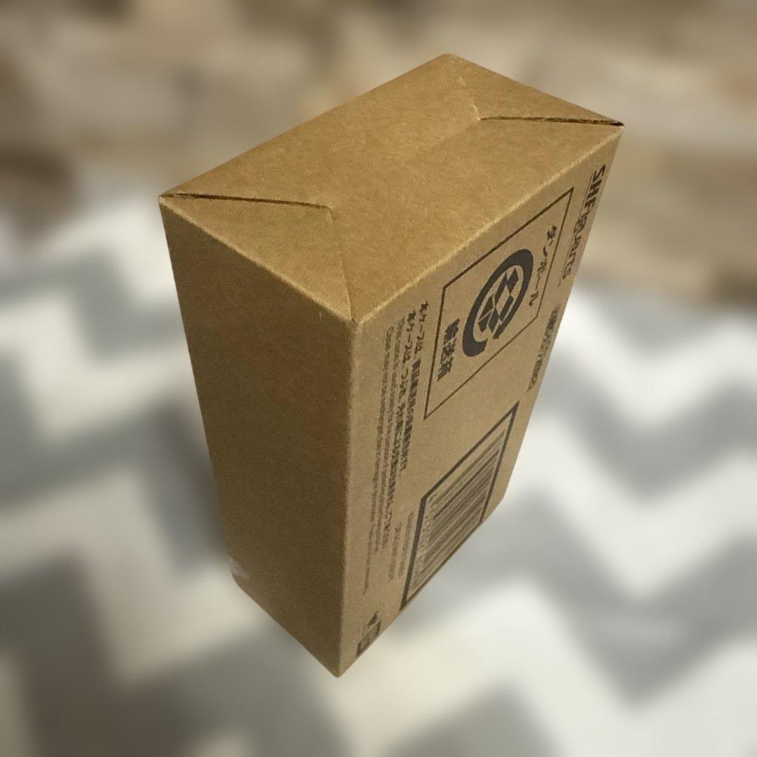 S.H.Figuarts 仮面ライダーセイバー ドラゴニックナイト