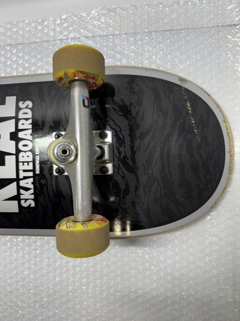REAL SKATEBOARDS スケートボード コンプリートデッキ