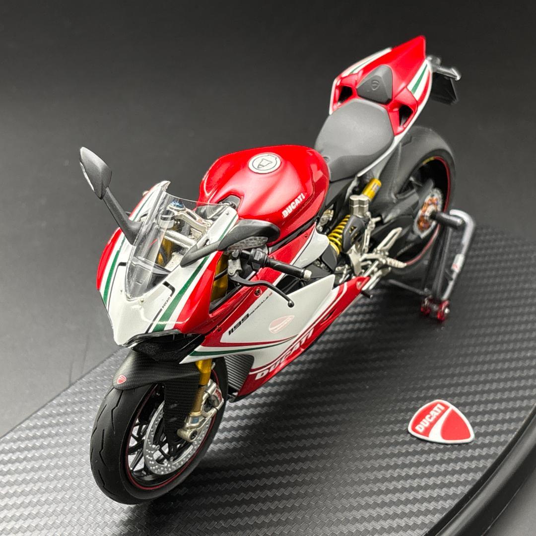 ドゥカティ 1199 パニガーレS トリコローレ（1/12組立完成品）