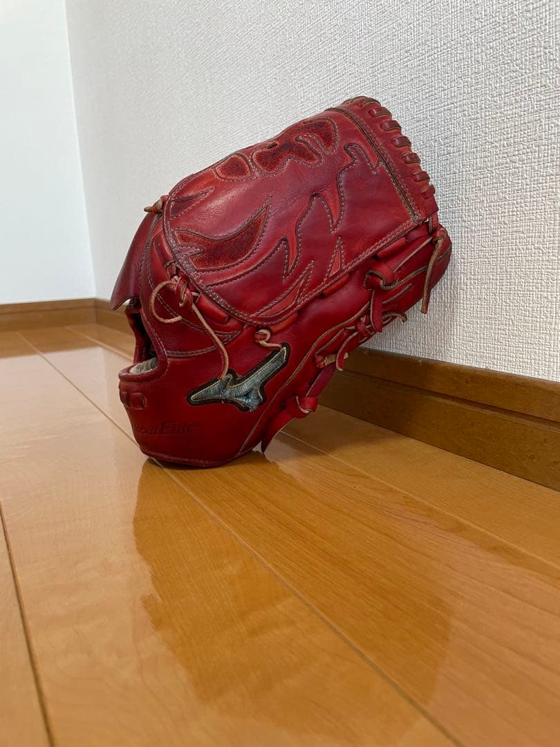 絵*チ様 ミズノ　グローバルエリート 赤 グローブ 投手用　ダイバーシティブルー