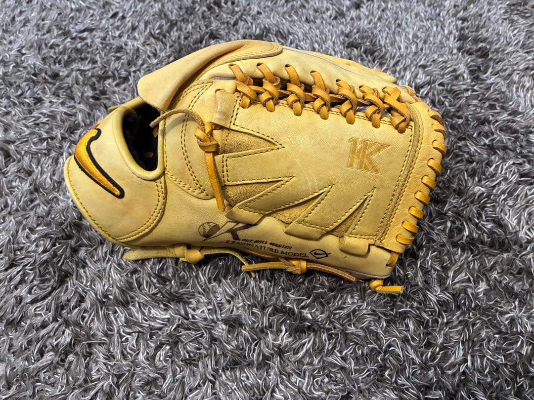 NIKE軟式投手用グローブ　川上モデル