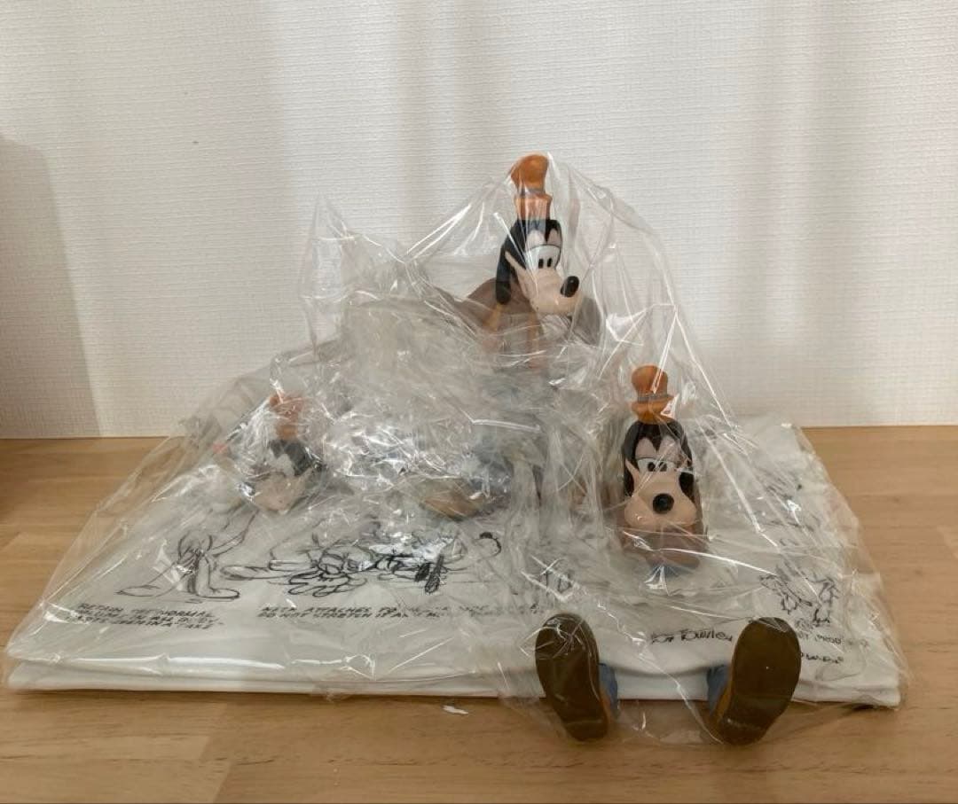 【未使用】グーフィー モデルシートフィギュアシーン限定モデル／陶器製／箱付き