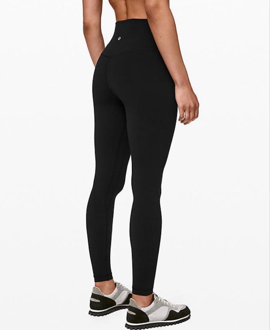 ルルレモン　新品未使用　ブラックレギンス　丈長サイズ4