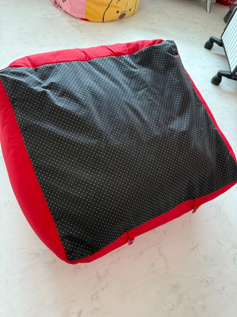 MONCHOUCHOU ペット用カーシート、ベッド　RED