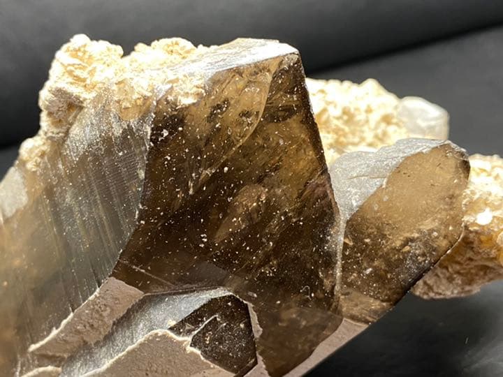 スモーキークォーツ　781g