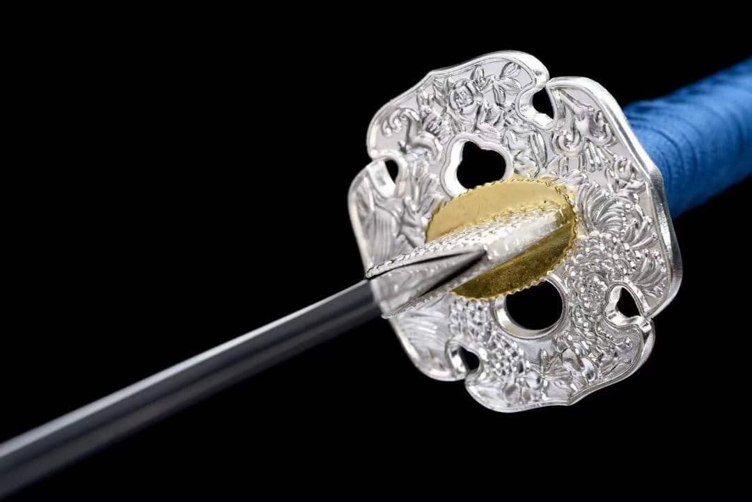 【スズラン】古兵器 武具　刀装具　日本刀　模造刀 居合刀