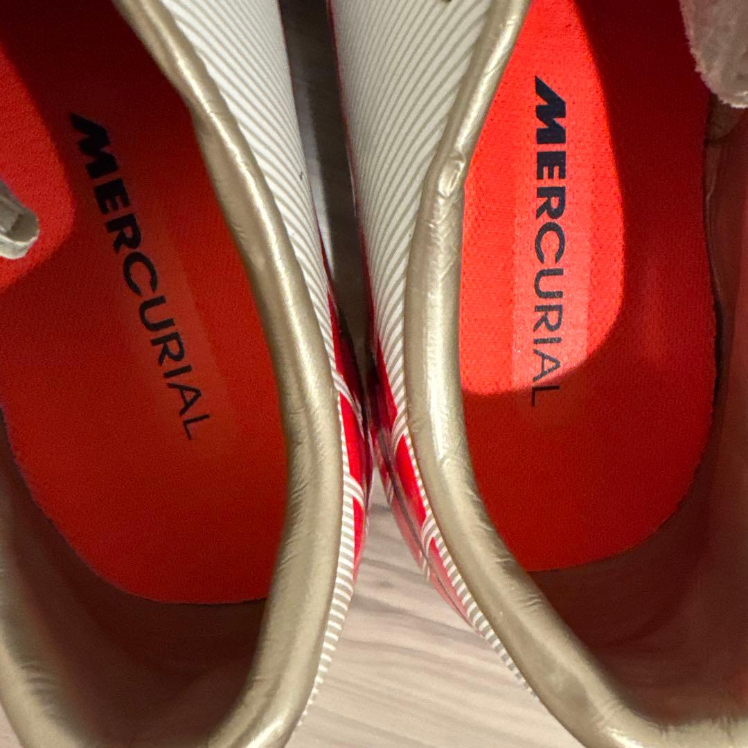 サッカー　NIKE スパイク　ナイキ マーキュリアル グライド