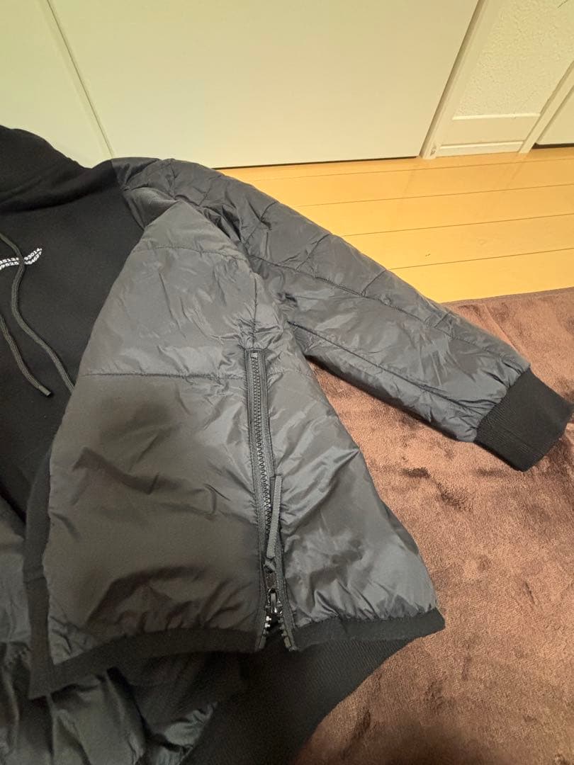 バンデル　限定デザイン パーカー