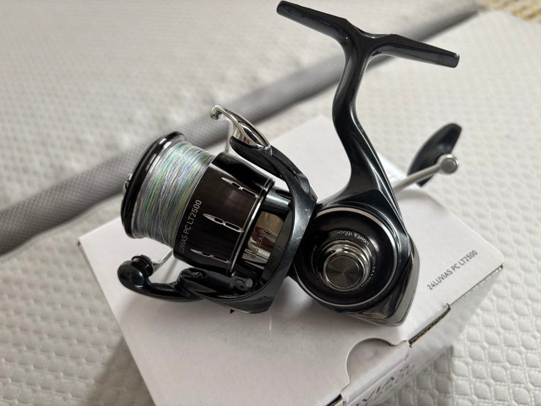 リール DAIWA 24LUVIAS PC LT2500