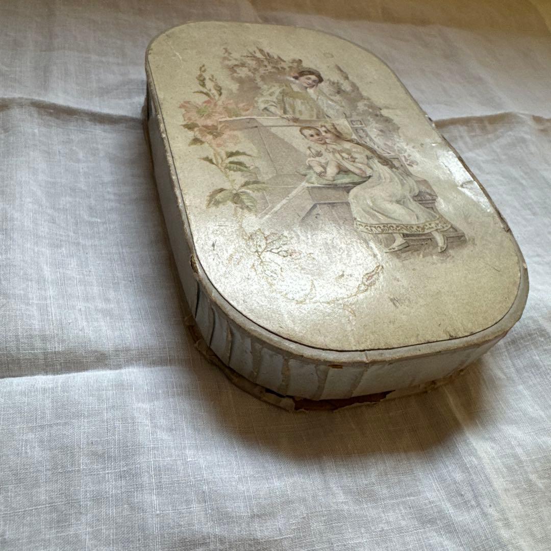 フランスアンティーク　ドラジェボックス　紙箱　菓子箱