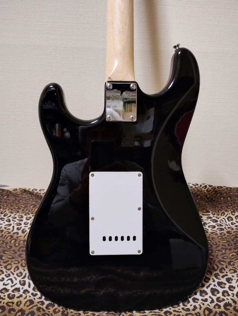 Squier by Fenderストラト/貼りメイプルラージヘッド/極美品