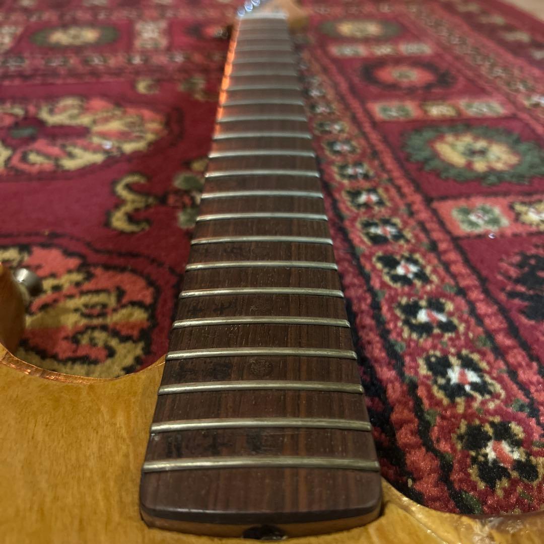 エレキギター　ストラトキャスター