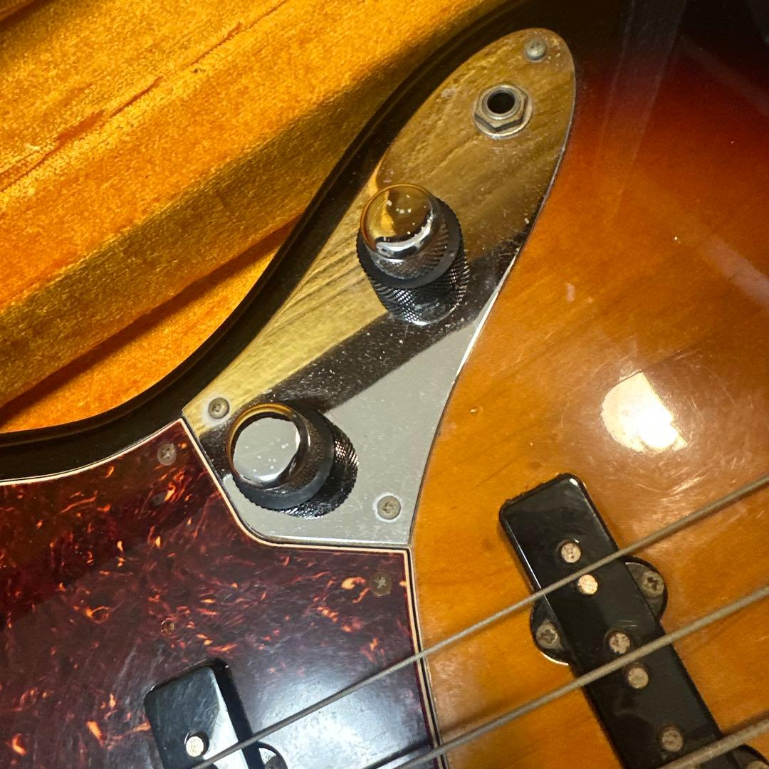 ベース Fender USA American Vintage 62 jazz bass