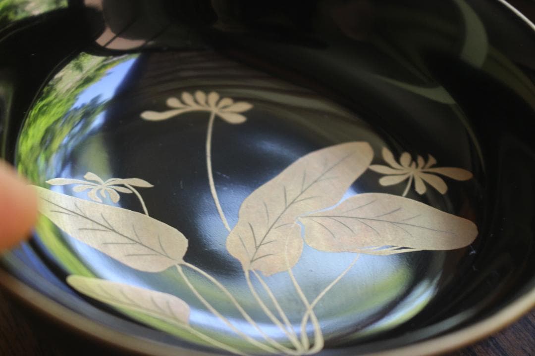 ばら売り可！時代金縁黒漆に優美な草花蒔絵の映える小皿6点（検輪島塗蒔絵皿菓子皿