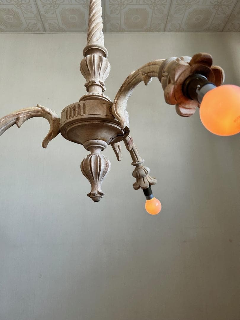 フランスアンティーク　木製シャンデリア　３灯　シャビー　店舗什器