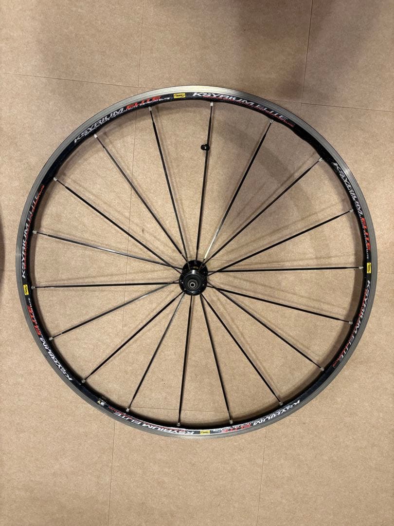 キシリウムエリート　MAVIC　700c CS6700付き　クリンチャー