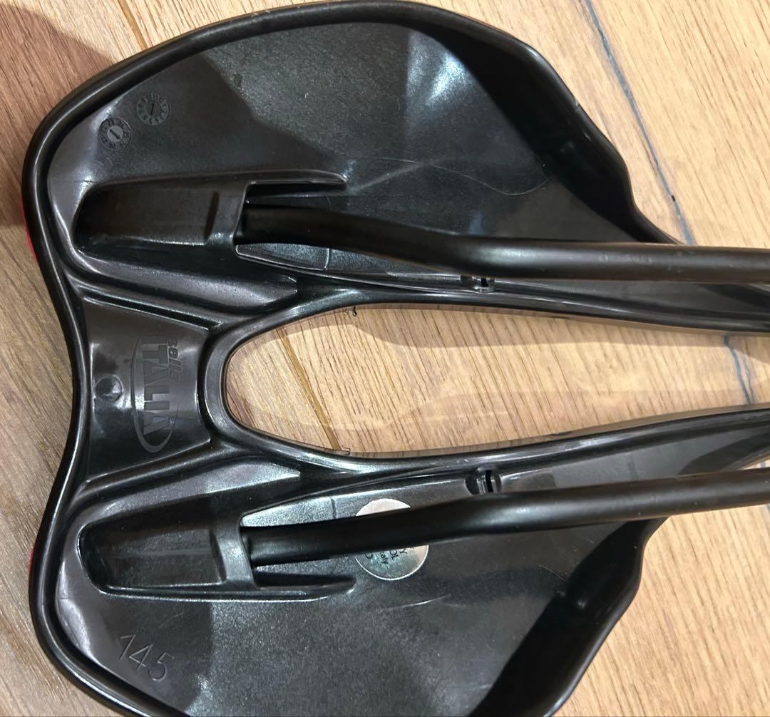 EdWonder X Selle Italia SLR Boost TMサドル