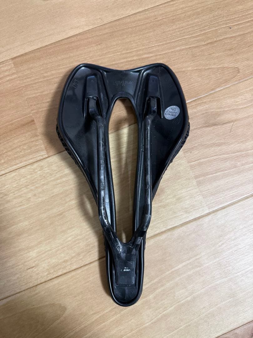 Selle Italia SLR Boost 3D Carbon サドル