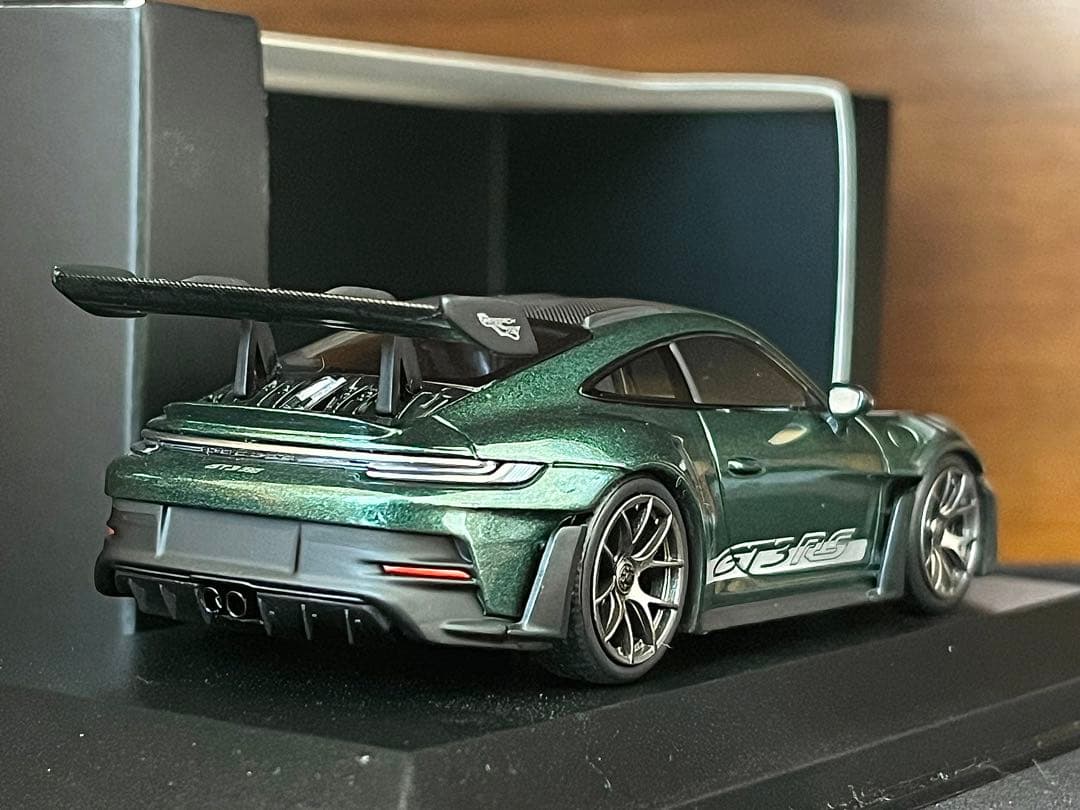 1/43 特注 ミニチャンプス ポルシェ 911 992 GT3RS グリーン