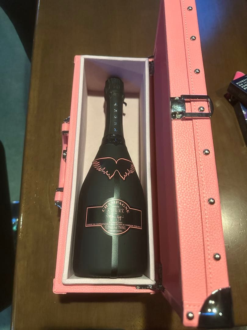 エンジェル　シャンパン　ANGEL