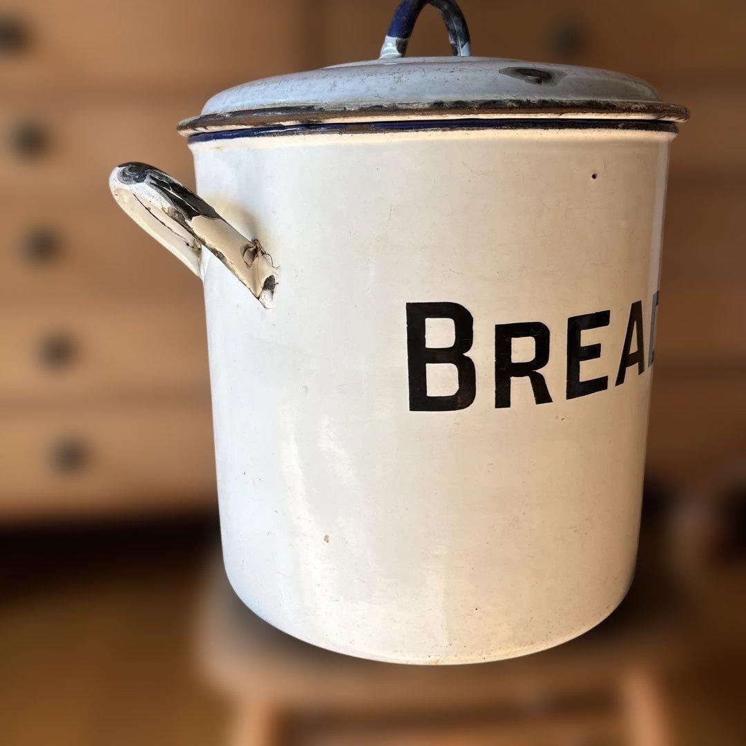 アンティーク ⚫︎BREAD缶⚫︎ホーロー