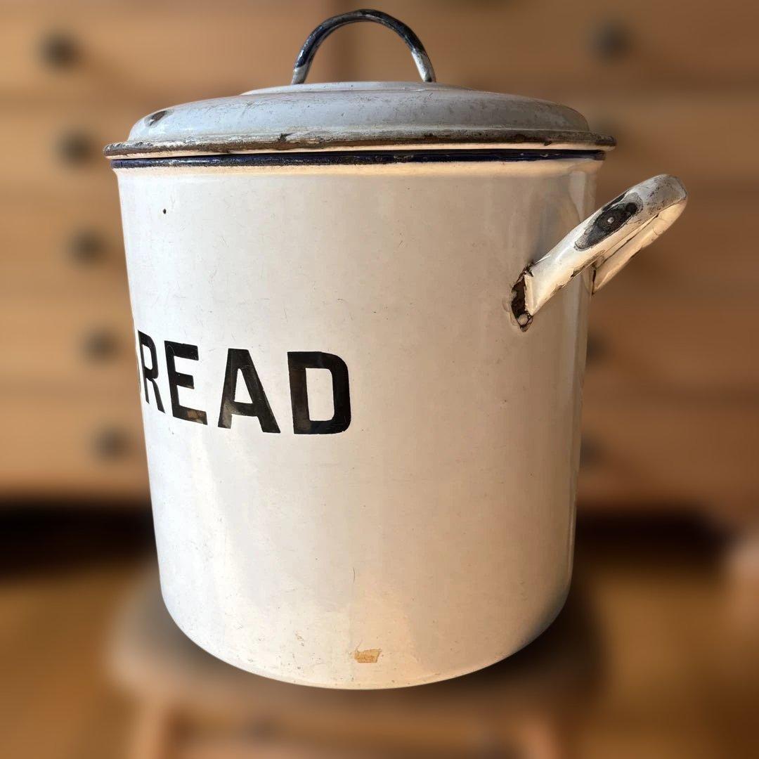 アンティーク ⚫︎BREAD缶⚫︎ホーロー