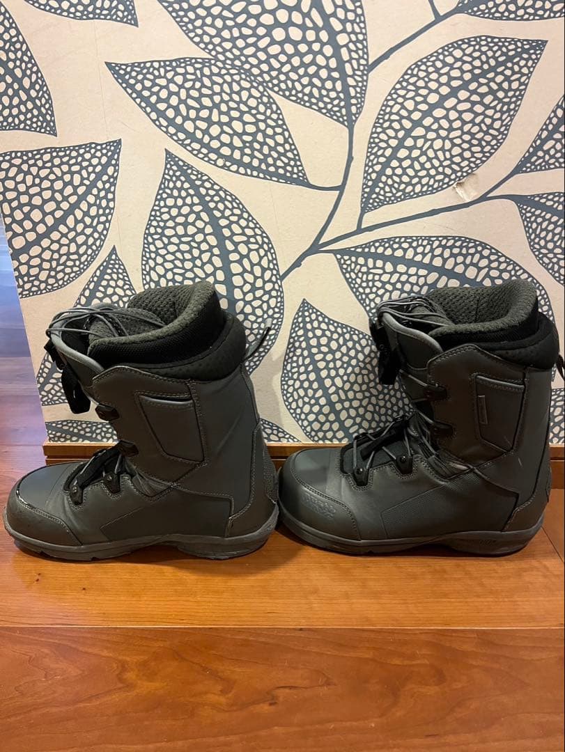 Nothwave edge Asian fit スノーボードブーツ