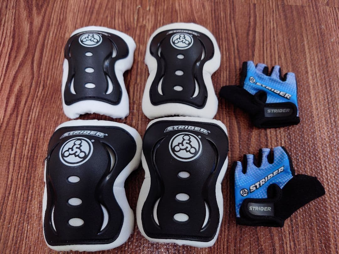 ストライダー プロ（箱、プロテクター&グローブ、スタンド付き）