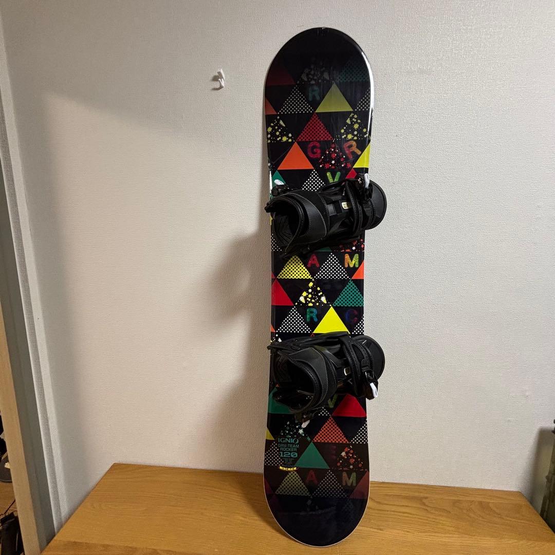 キッズ　　ジュニア IGNIO 120cmスノーボード 22cmブーツ付き
