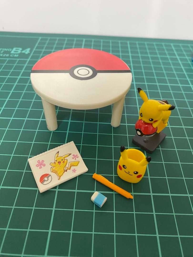 ポケモン　ミニチュア　ピカチュウルームへようこそ
