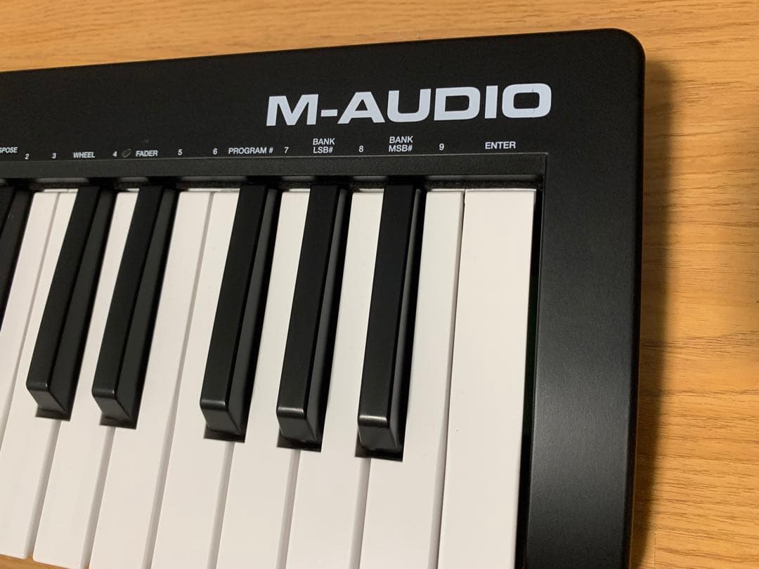 【ペダル・ケーブル付】M-Audio Keystation49 MK3