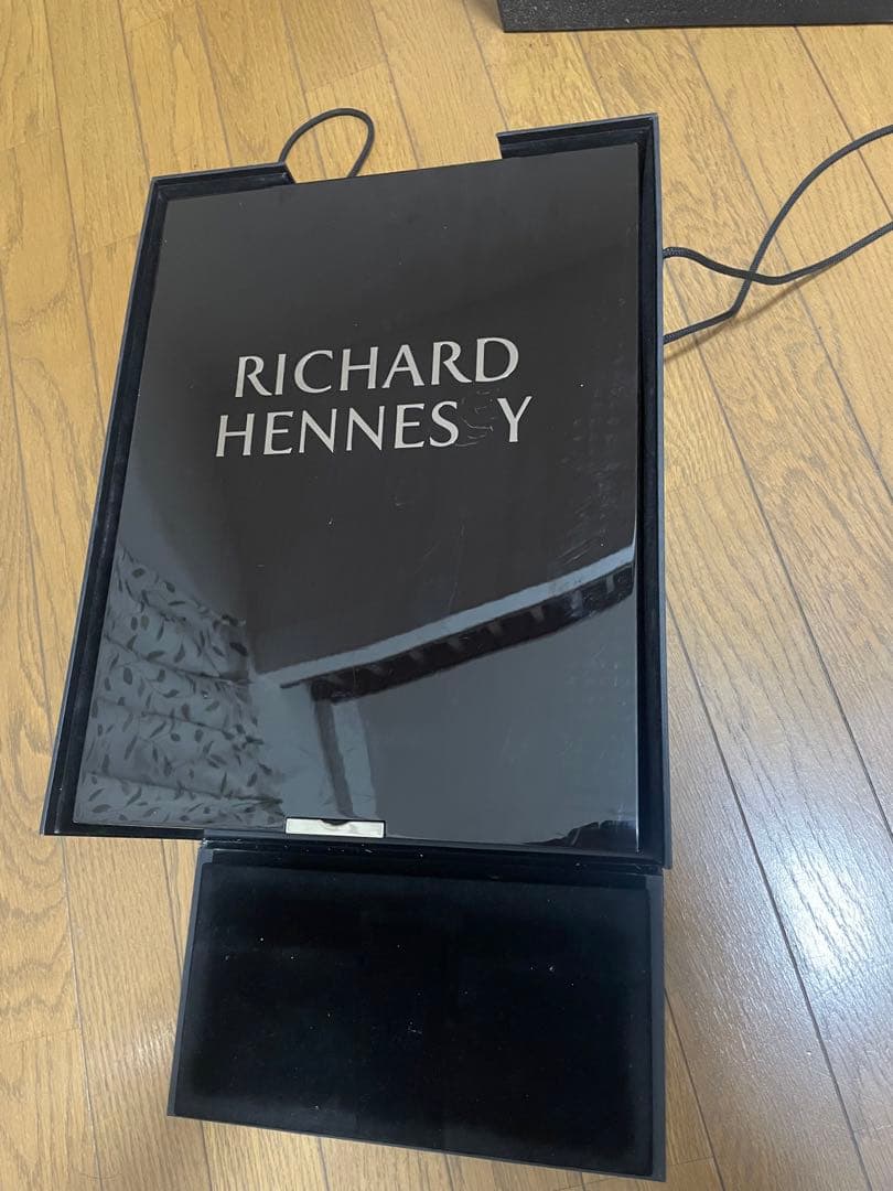 訳品ヘンネシリシャブランデーコニャック700ml. 箱付き