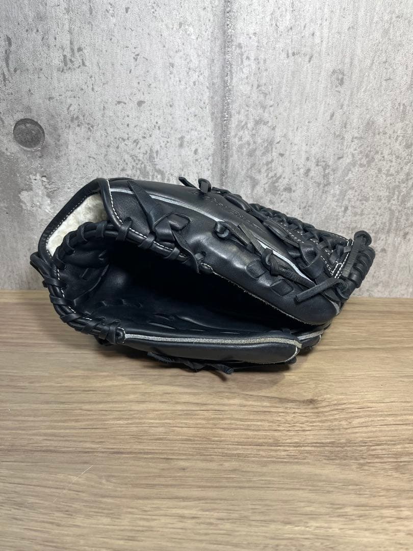 ミズノ　グローバルエリートRG 軟式少年用　右投げ用