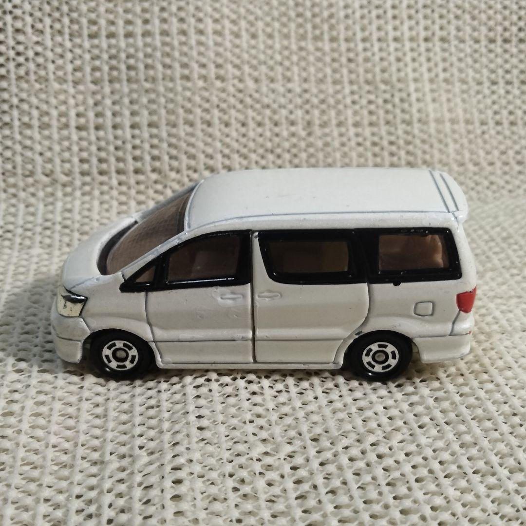 ★商談中★　5686 傷ありトミカ 2002年 トヨタアルファード 1/63